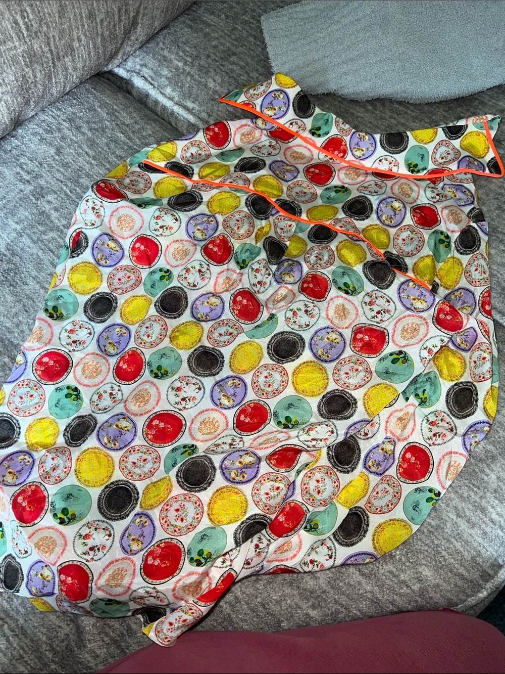 Alice+Olivia Silk Willa Blouse - Picture 8 of 9